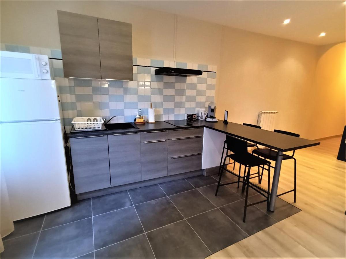Chez Leon - Clim' & Patio - Appart Loupian Centre Εξωτερικό φωτογραφία